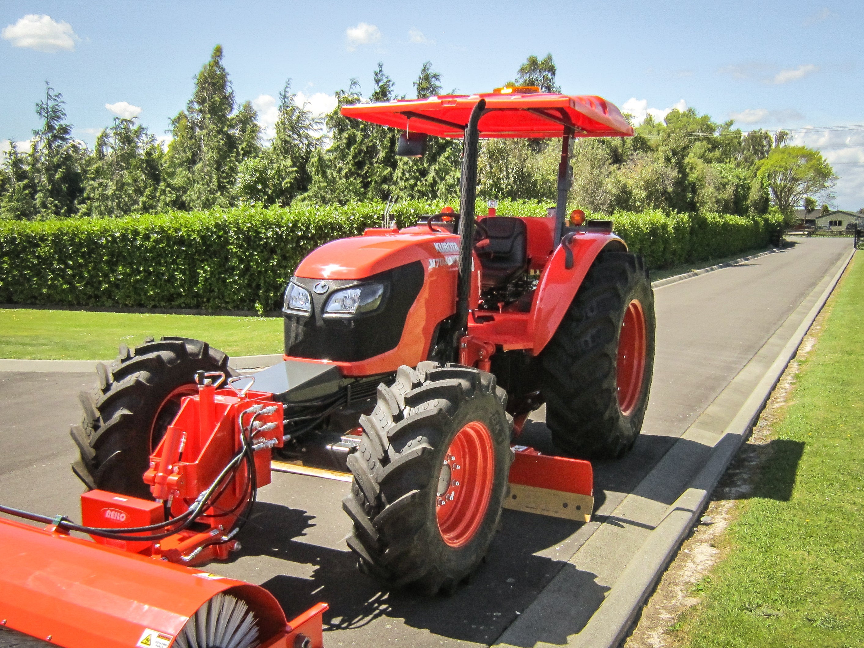 Plastic Canopy Mounted on ROP's - Neilo Equipment
