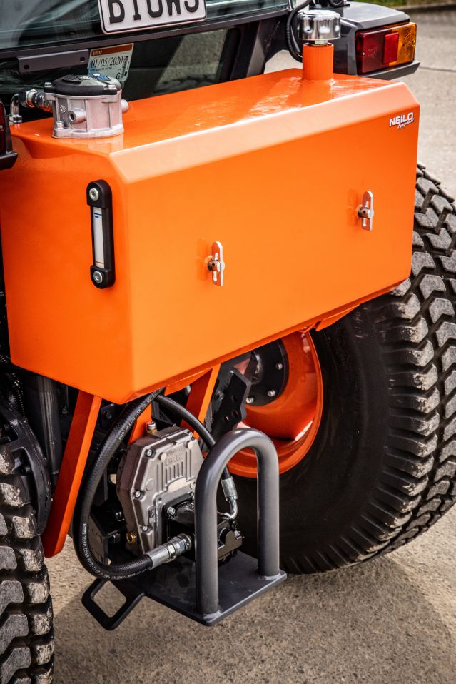 Optional 1.75m Broom Combo for B3150 Graders - Neilo Equipment